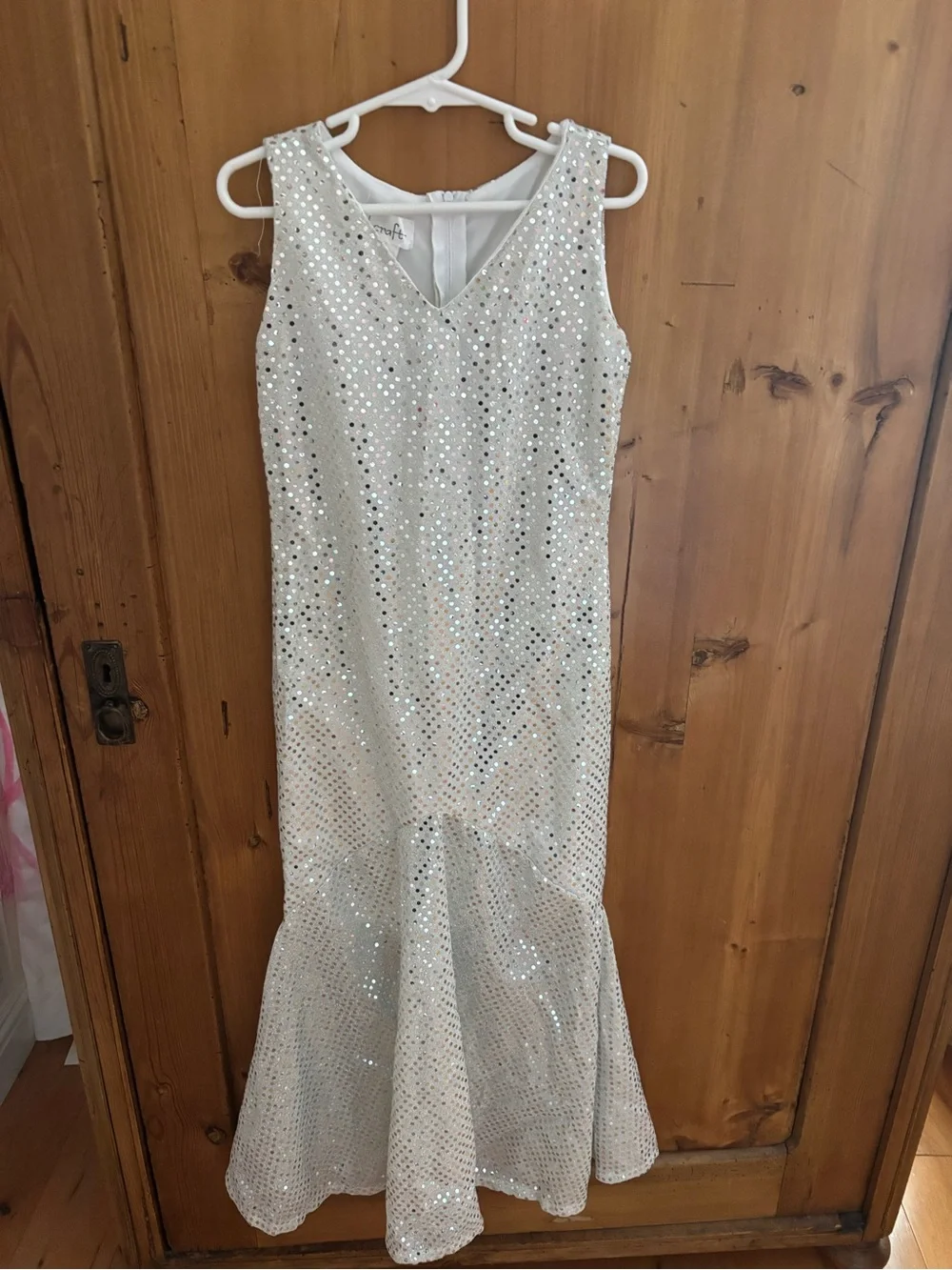 Sequin V-Neck Movie Star Costume in White
